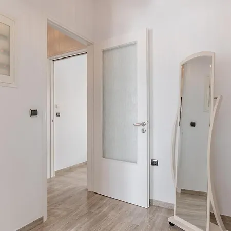 Makima Naxos Town Apartment