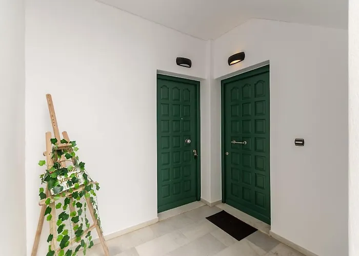 Makima Naxos Town شقة